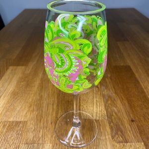 Lilly Pulitzer Wine Glass  -exotic motif
